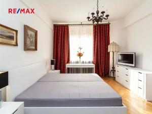 Pronájem bytu 2+kk, Praha - Nové Město, Masarykovo nábřeží, 60 m2