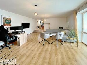 Prodej bytu 2+kk, Hradec Králové, Na Hrázce, 58 m2