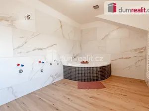 Pronájem vily, Praha, Slámova, 226 m2