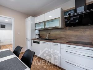 Prodej bytu 3+1, Jablonec nad Nisou, Nerudova, 81 m2