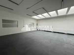 Prodej výrobních prostor, Ondřejov, Družstevní, 2800 m2