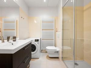 Pronájem bytu 2+kk, Praha - Vršovice, 28. pluku, 52 m2
