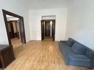 Pronájem bytu 2+kk, Praha - Nové Město, Tyršova, 68 m2