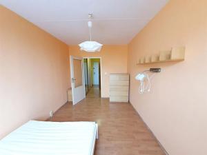 Pronájem bytu 2+kk, Praha - Černý Most, Generála Janouška, 46 m2