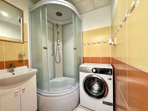 Prodej bytu 3+1, Litvínov, Podkrušnohorská, 68 m2