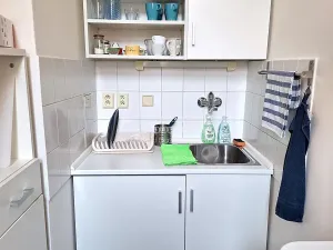 Pronájem kanceláře, Praha - Karlín, Prvního pluku, 67 m2
