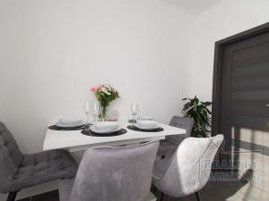 Prodej bytu 3+1, Příbram, náměstí 17. listopadu, 89 m2