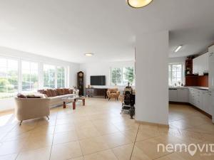 Prodej rodinného domu, Křížkový Újezdec, 412 m2