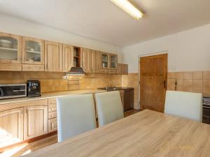 Prodej rodinného domu, Nové Strašecí, Polní, 166 m2