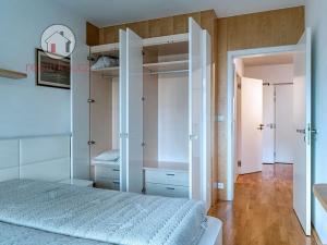 Prodej bytu 2+kk, Praha - Žižkov, Havlíčkovo náměstí, 60 m2
