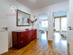 Prodej bytu 2+kk, Praha - Žižkov, Havlíčkovo náměstí, 60 m2