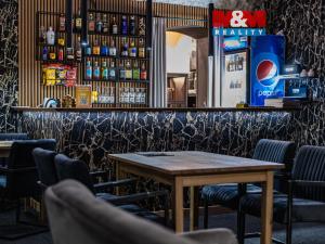 Pronájem restaurace, Benešov, Nádražní, 107 m2