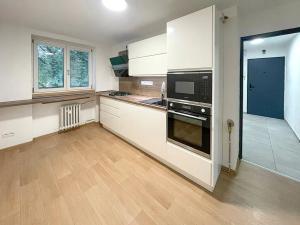 Pronájem bytu 2+1, České Budějovice, Pražská tř., 68 m2