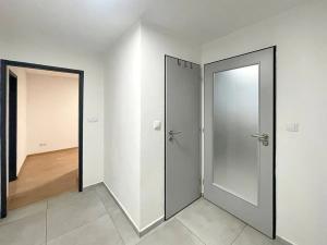 Pronájem bytu 2+1, České Budějovice, Pražská tř., 68 m2