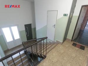 Prodej bytu 2+1, Praha - Malešice, Počernická, 54 m2