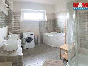 Prodej rodinného domu, Čelákovice - Sedlčánky, Fučíkova, 180 m2