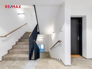 Pronájem garáže, Praha - Vokovice, Ke dvoru, 45 m2