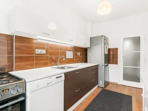 Pronájem bytu 2+1, Praha - Vršovice, Vršovická, 55 m2