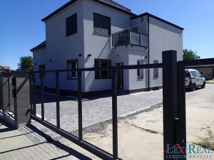 Pronájem bytu 3+kk, Sluhy, 79 m2