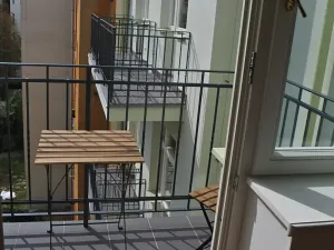 Prodej bytu 1+kk, Praha, Slavíkova, 27 m2