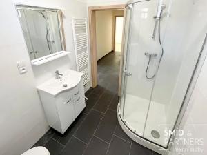 Prodej bytu 3+kk, Velim, Palackého, 77 m2