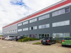 Pronájem kanceláře, Praha - Letňany, Veselská, 584 m2