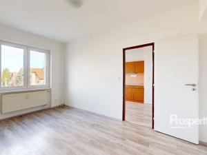 Prodej bytu 3+1, Libochovice, Dvouletky, 69 m2
