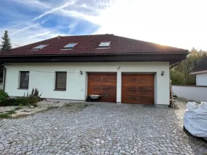 Dražba rodinného domu, Sezemice, 169 m2
