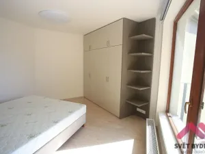 Pronájem bytu 2+kk, Praha - Nusle, Ctiradova, 61 m2