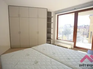 Pronájem bytu 2+kk, Praha - Nusle, Ctiradova, 61 m2
