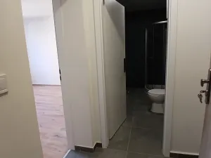 Pronájem bytu 1+kk, Praha - Břevnov, Na břevnovské pláni, 30 m2