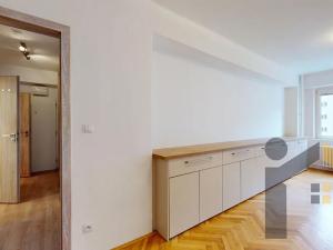 Pronájem bytu 2+kk, Praha - Vršovice, Oblouková, 50 m2