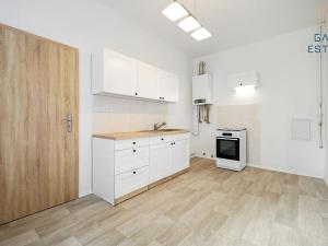 Pronájem bytu 2+1, Brno, Srbská, 73 m2