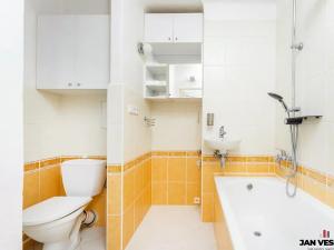 Pronájem bytu 2+1, Praha - Čakovice, Niská, 51 m2