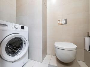 Prodej bytu 2+kk, Praha - Strašnice, Zvěřinova, 61 m2