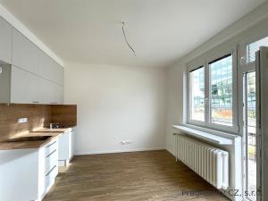 Pronájem bytu 1+kk, Praha, Kladenská, 23 m2