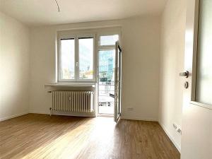 Pronájem bytu 1+kk, Praha, Kladenská, 23 m2