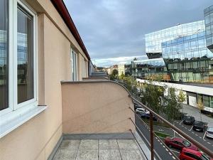 Pronájem bytu 1+kk, Praha, Kladenská, 23 m2