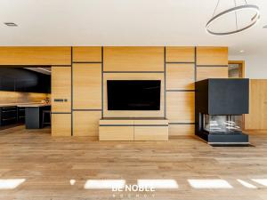 Prodej bytu 6+kk a větší, Praha - Břevnov, Kukulova, 252 m2