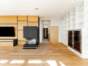 Prodej bytu 6+kk a větší, Praha - Břevnov, Kukulova, 252 m2