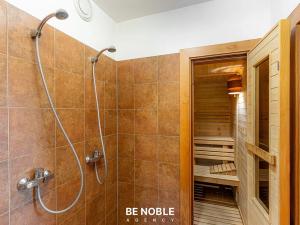 Prodej bytu 6+kk a větší, Praha - Břevnov, Kukulova, 252 m2