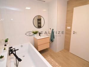 Pronájem bytu 2+kk, České Budějovice, Čakovská, 68 m2
