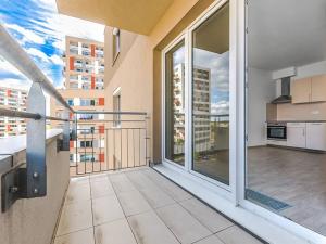 Pronájem bytu 1+kk, Praha - Horní Měcholupy, Mantovská, 32 m2