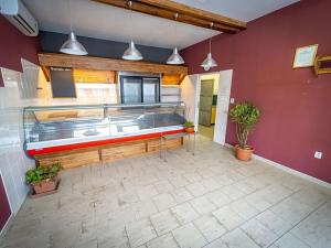 Prodej výrobních prostor, Jaroměř, 871 m2