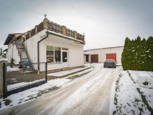 Prodej výrobních prostor, Jaroměř, 871 m2