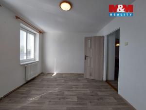 Pronájem bytu 3+kk, Klášterec nad Ohří - Miřetice u Klášterce nad Ohří, Švermova, 45 m2