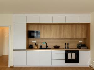 Pronájem bytu 2+kk, Praha - Kbely, Sedlářova, 52 m2