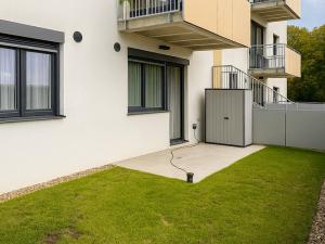 Pronájem bytu 2+kk, Praha - Kbely, Sedlářova, 52 m2
