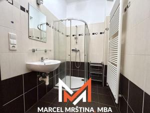 Pronájem bytu 1+kk, Hronov, T. G. Masaryka, 42 m2