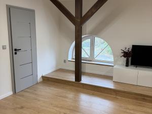 Pronájem bytu 2+kk, Stochov, Karlovarská, 53 m2